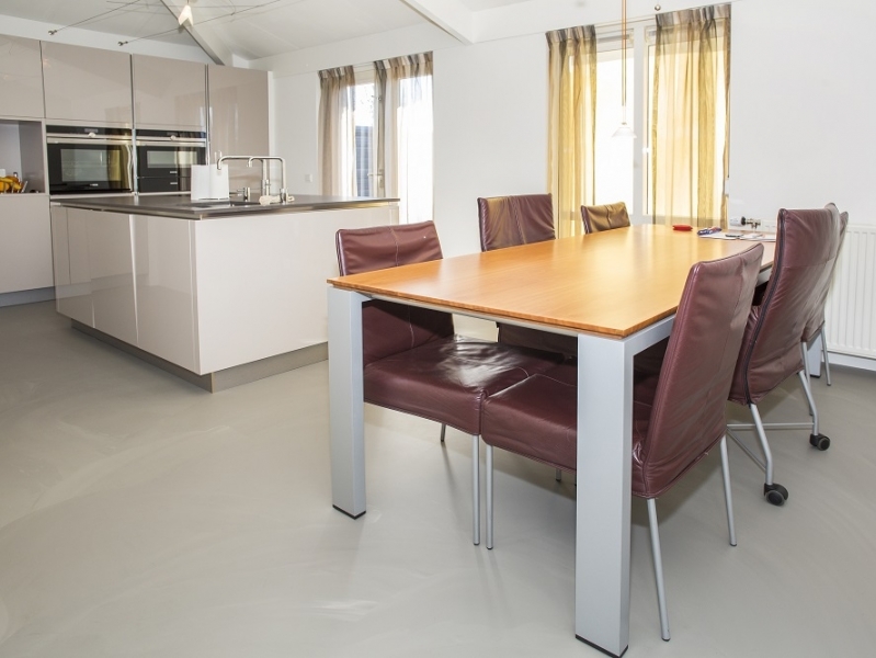 gietvloer-woonkeuken